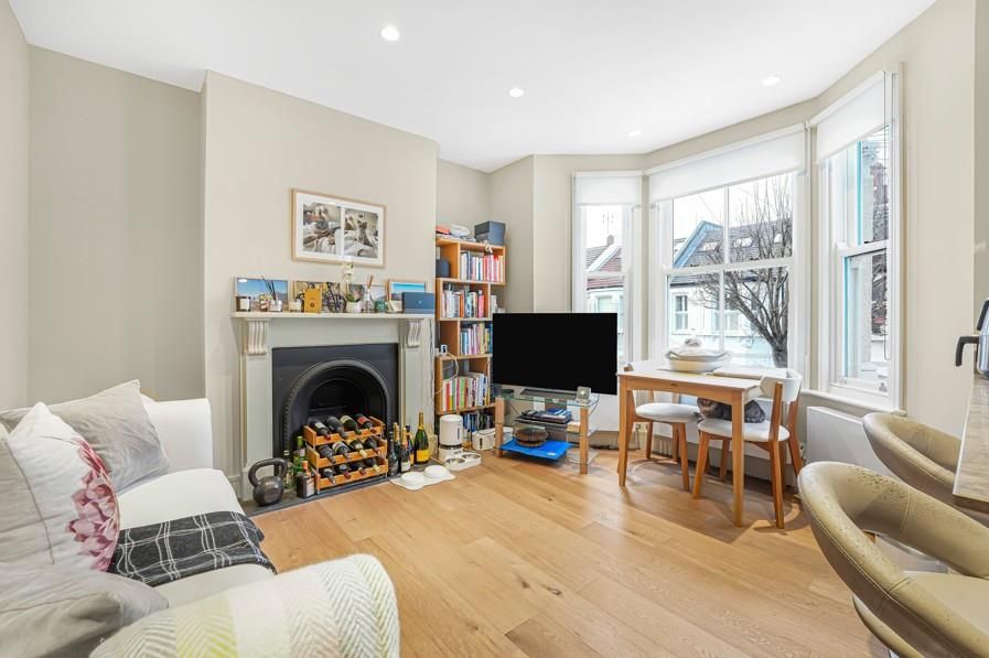 Property photo 2 of 10 Bron1.Jpg