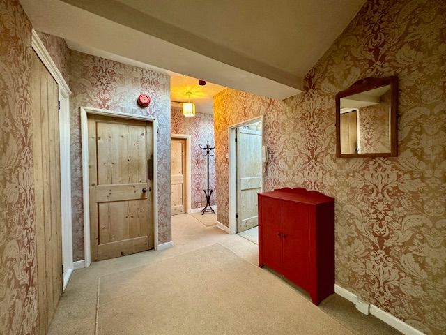 Property photo 2 of 16 Hallway