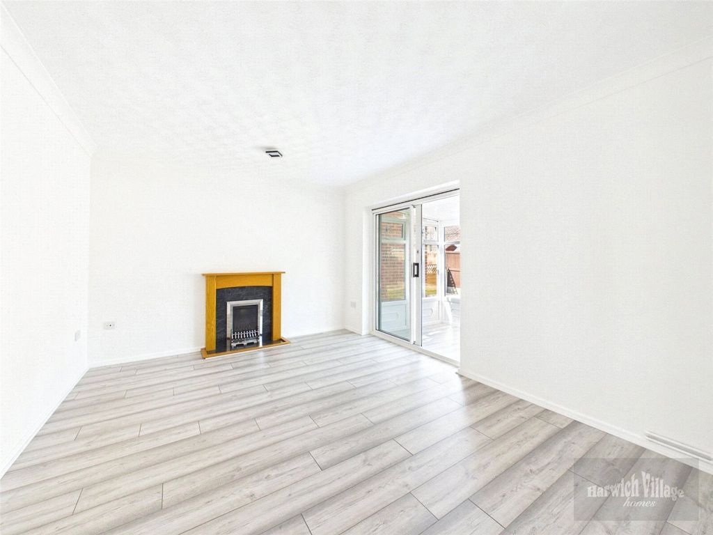 Property photo 2 of 14 Picture No. 02