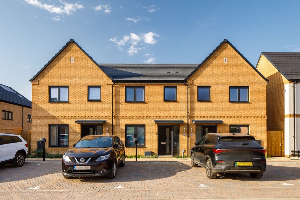 Property photo 1 of 12 The Brambleford