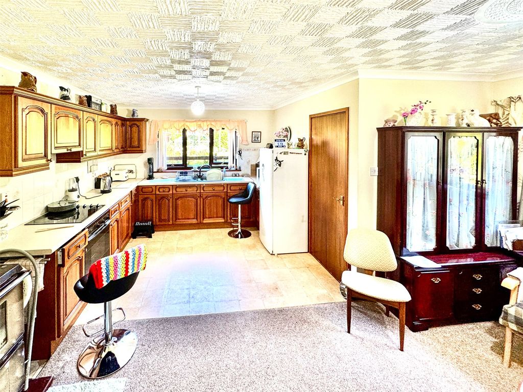 Property photo 2 of 13 Picture No. 02