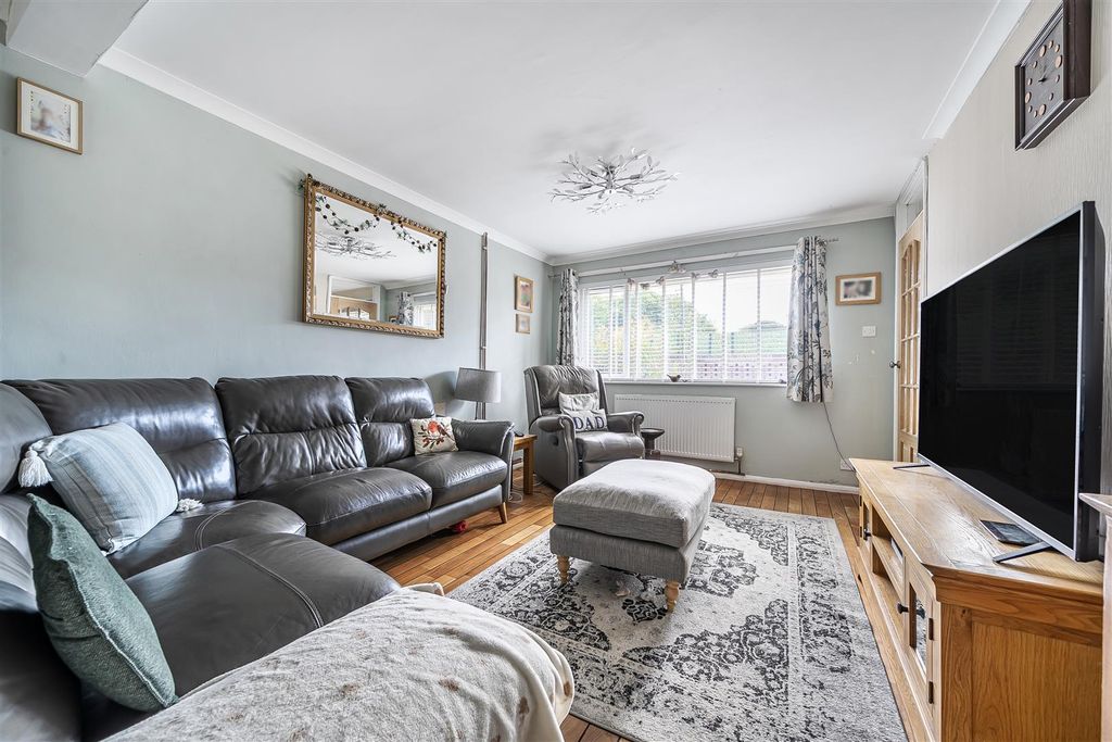 Property photo 2 of 25 1346939-14-68c05d8Ac5Ddf.Jpg