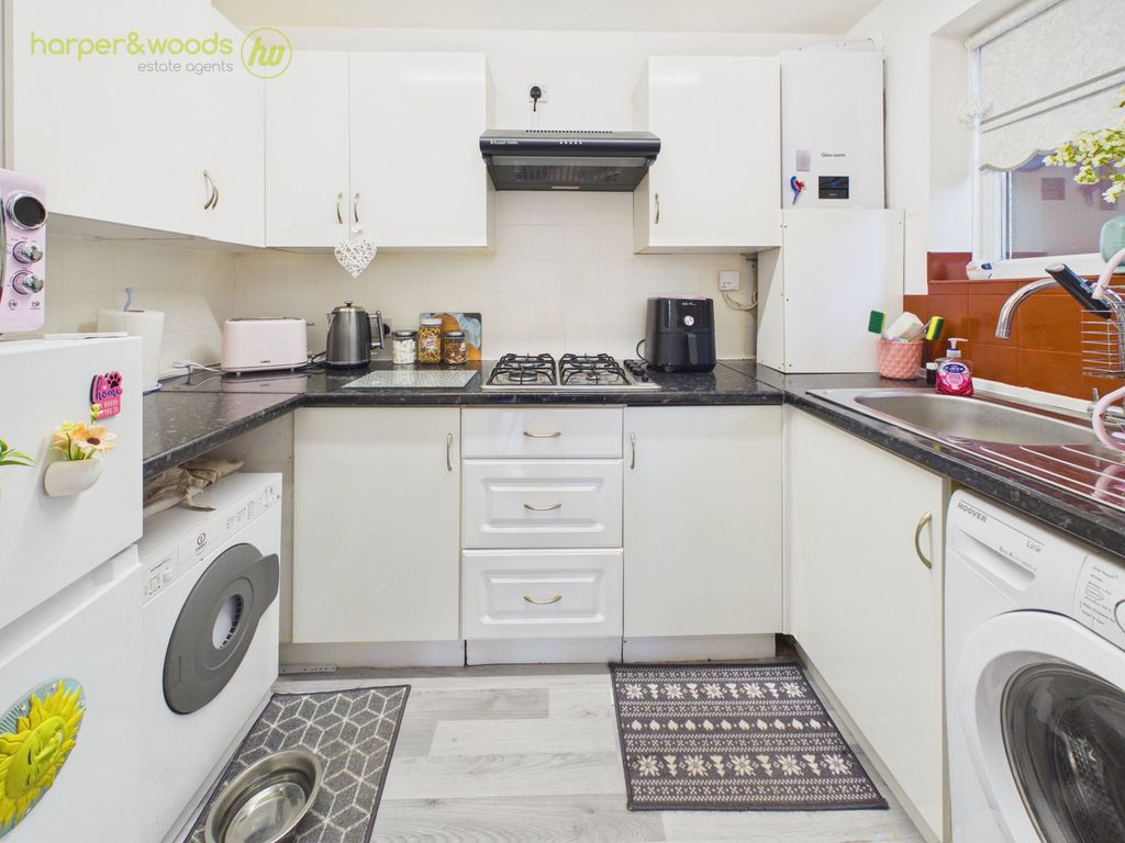 Property photo 2 of 24