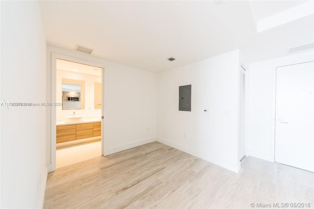 Property photo 2 of 11 <Alttext/>
