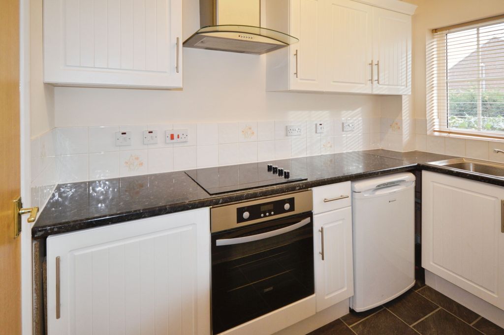 Property photo 3 of 5