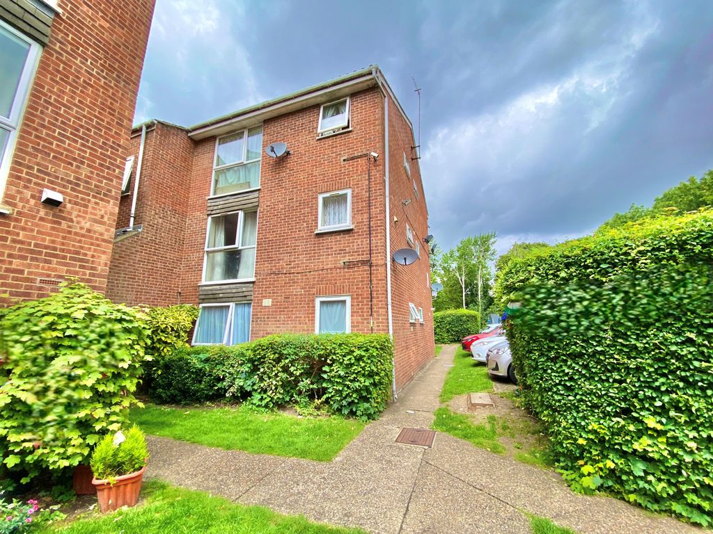 Property photo 1 of 6