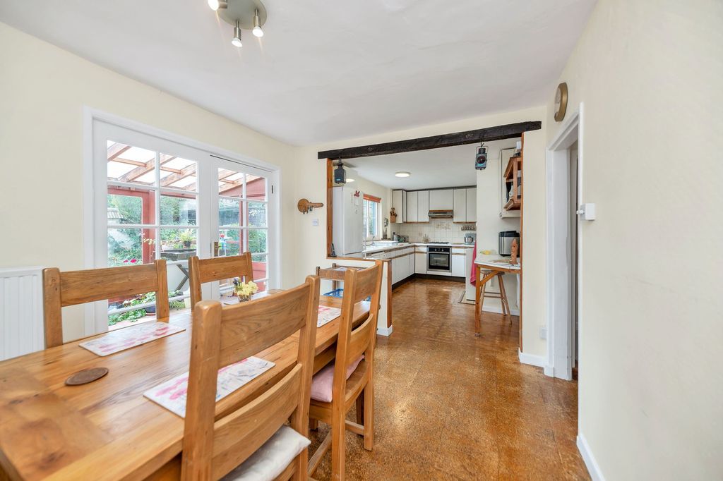 Property photo 3 of 19