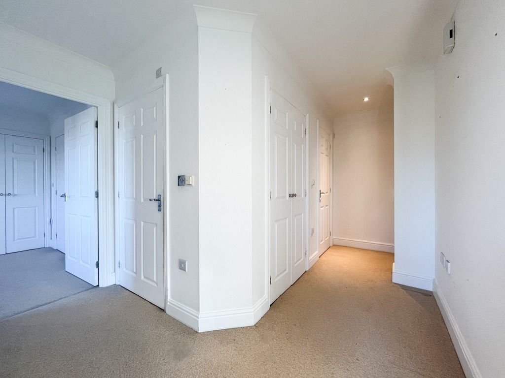 Property photo 2 of 9 4774332