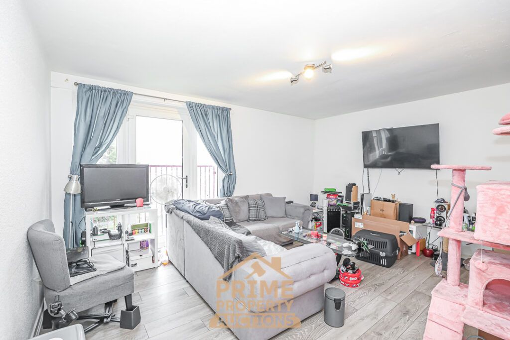 Property photo 3 of 12