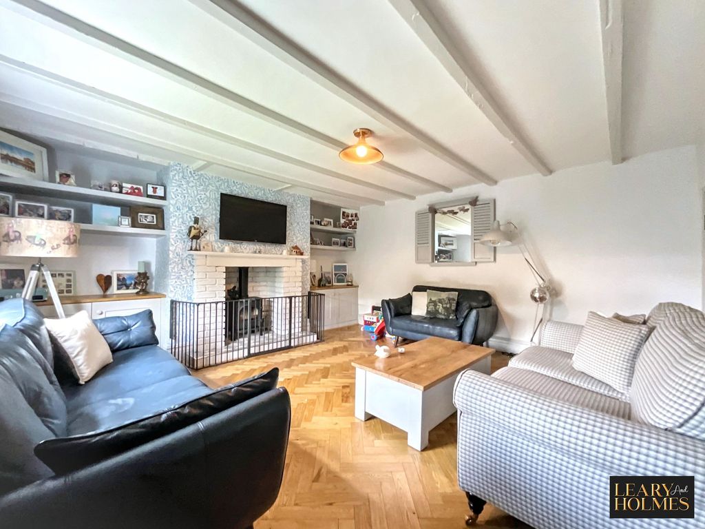 Property photo 2 of 40