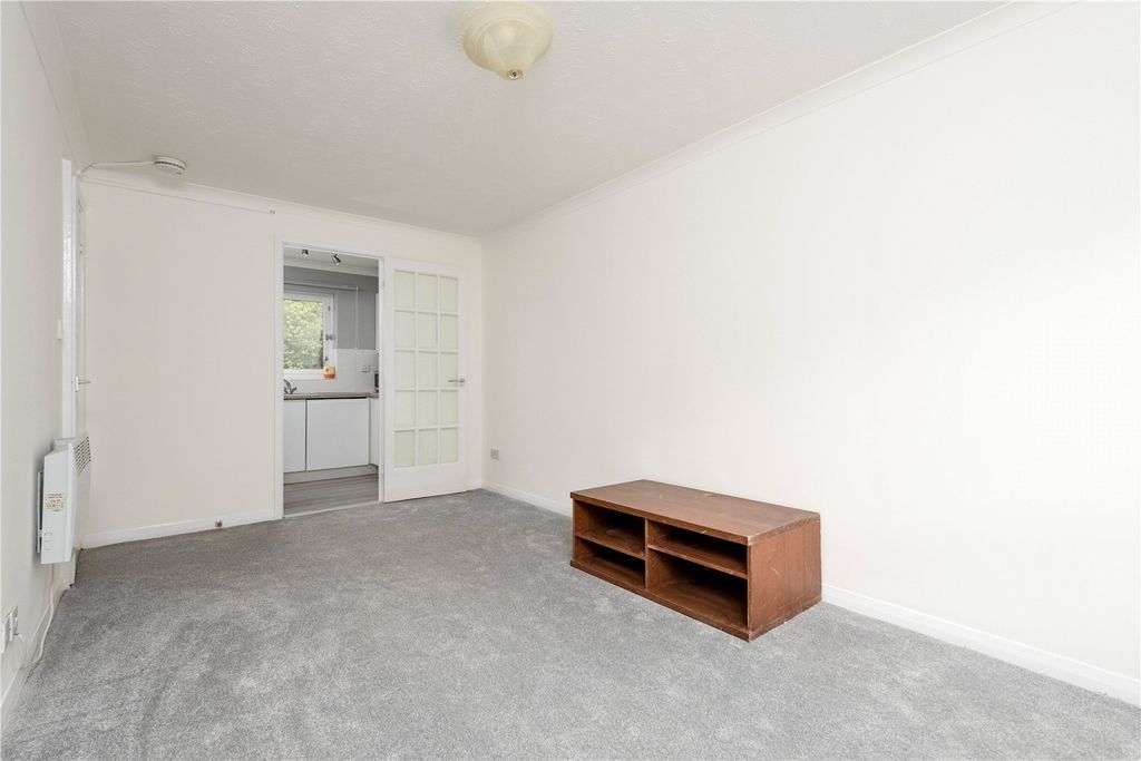 Property photo 3 of 7 Picture No. 27