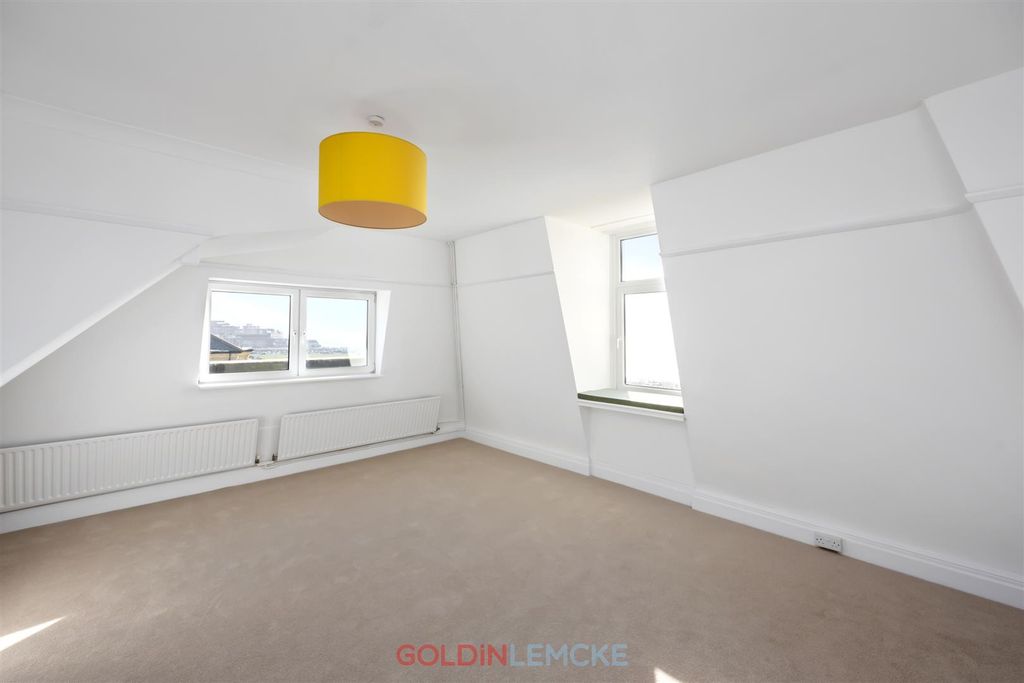 Property photo 3 of 17 Living/Dining Room
