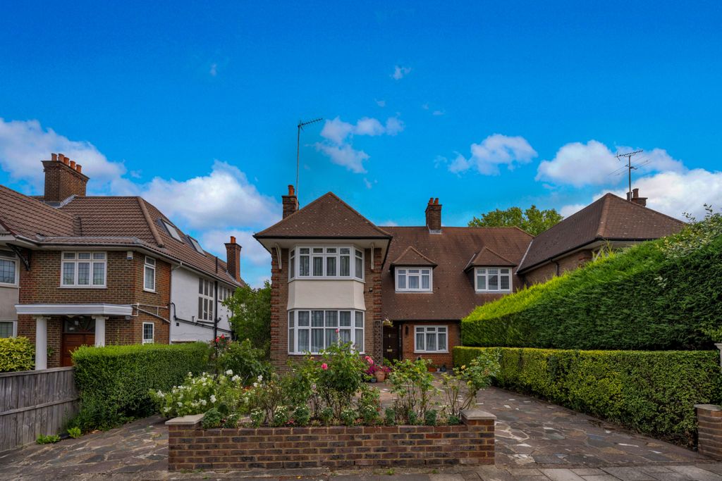 Property photo 3 of 23 Picture No. 23