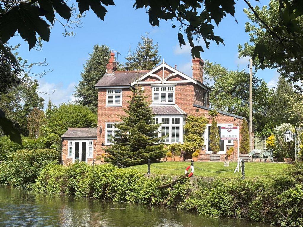 Property photo 1 of 53