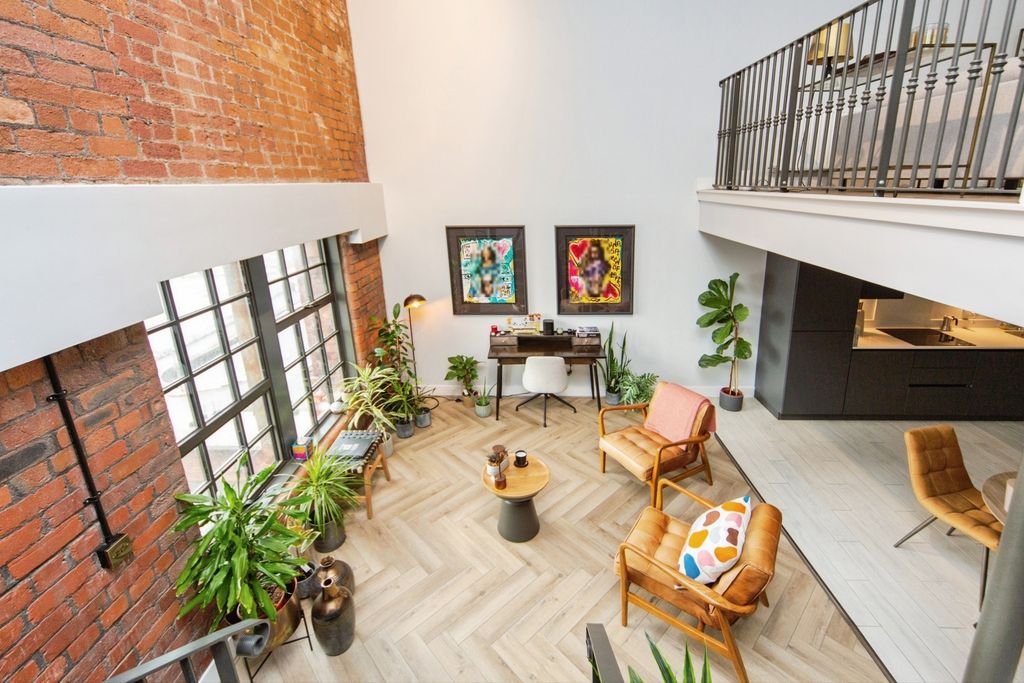 Property photo 2 of 19 Pbox-Img.Jpg