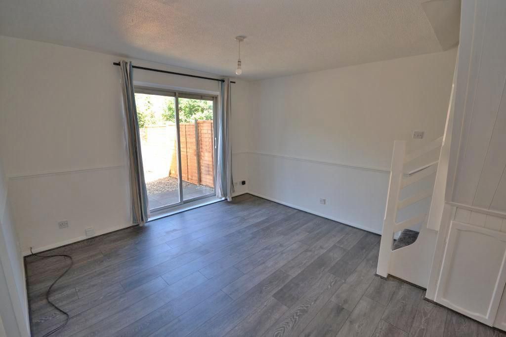 Property photo 2 of 8 Living Room