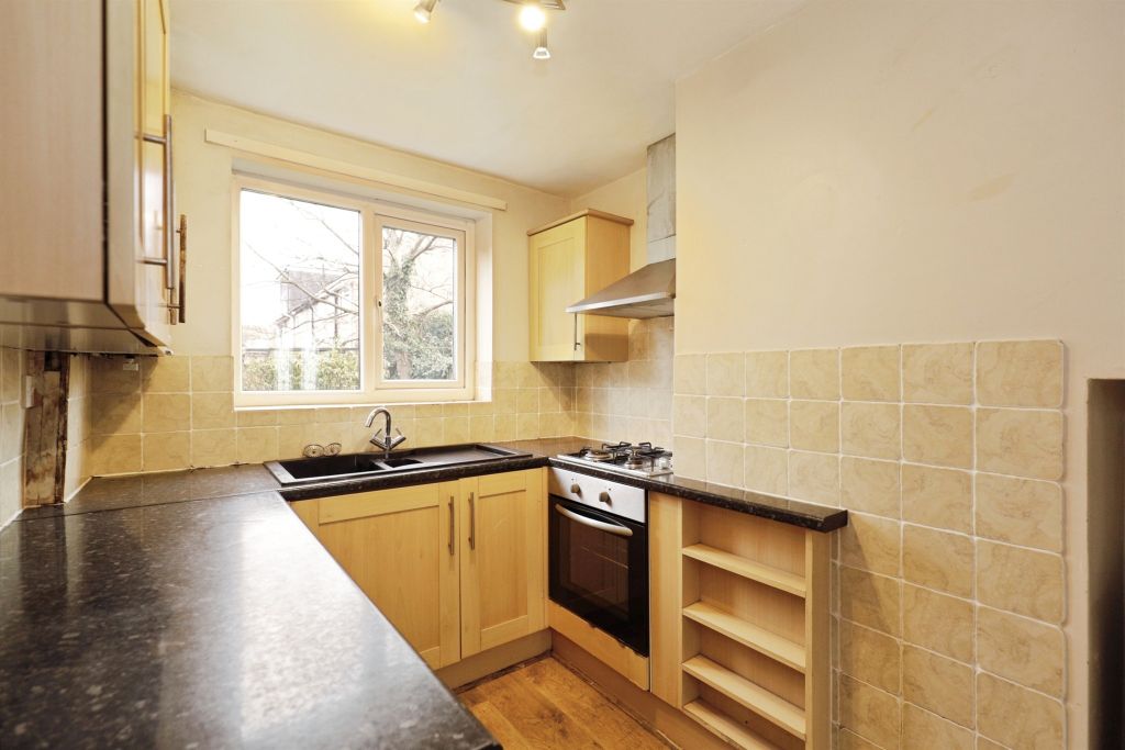 Property photo 3 of 21