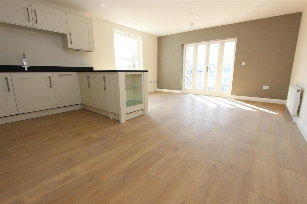 Property photo 2 of 11 Img_0458.Jpg