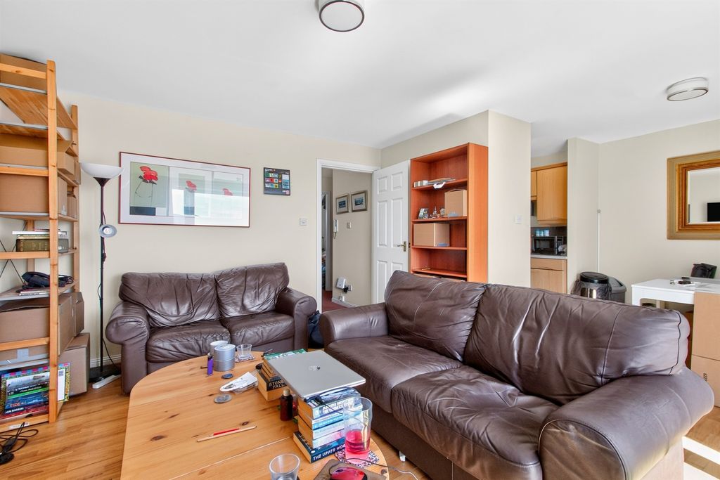 Property photo 3 of 22