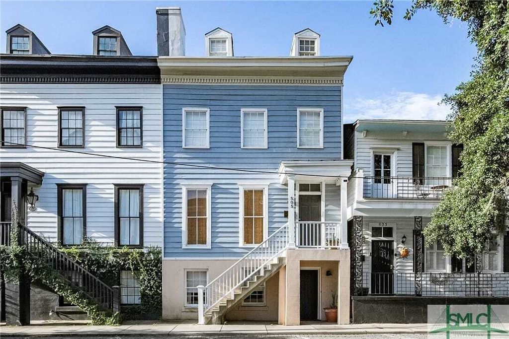 Property photo 1 of 31