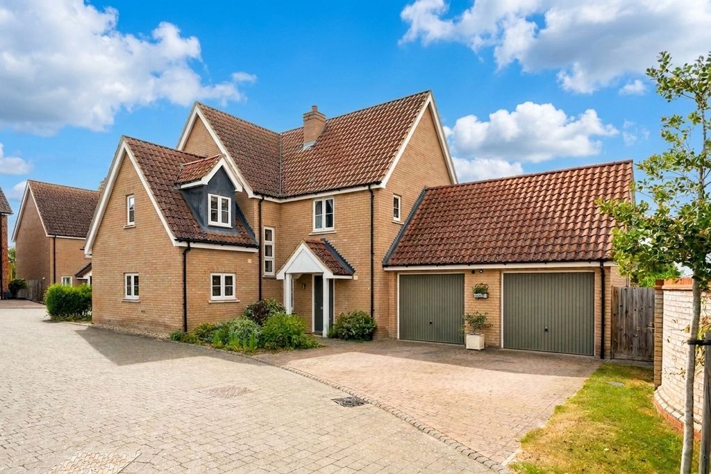 Property photo 1 of 31