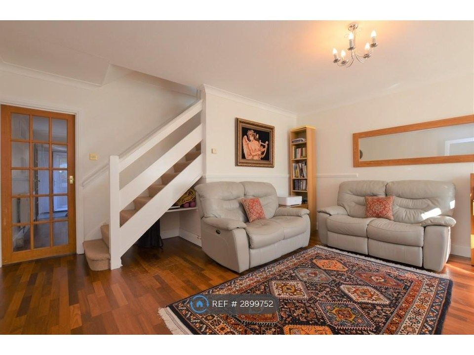 Property photo 3 of 12