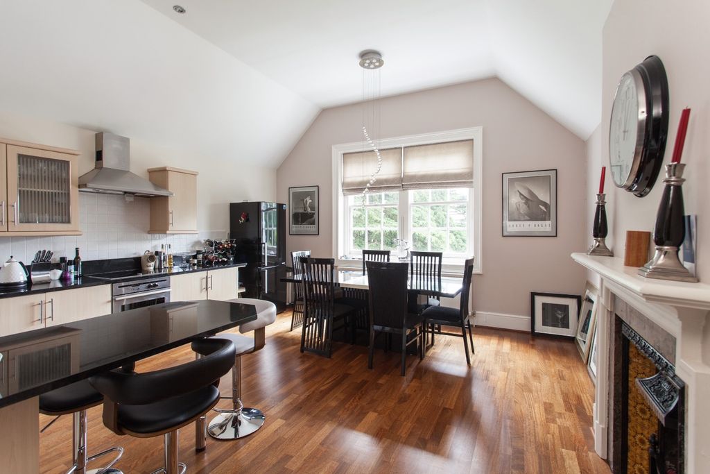 Property photo 1 of 11 1338121