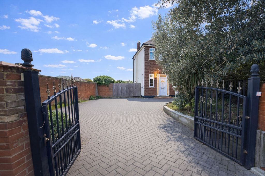 Property photo 2 of 13 Whatsapp Image 2026-01-12 At 12.33.58 Am (1).Jpeg