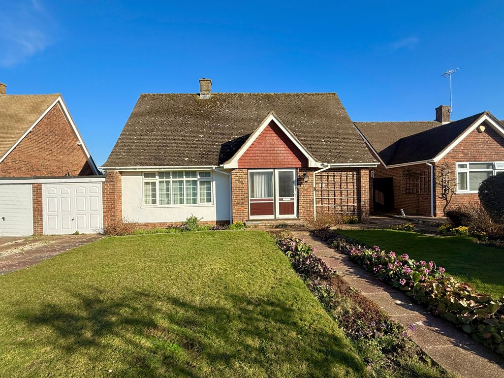 Property photo 1 of 14 37 Jervis Avenue Front