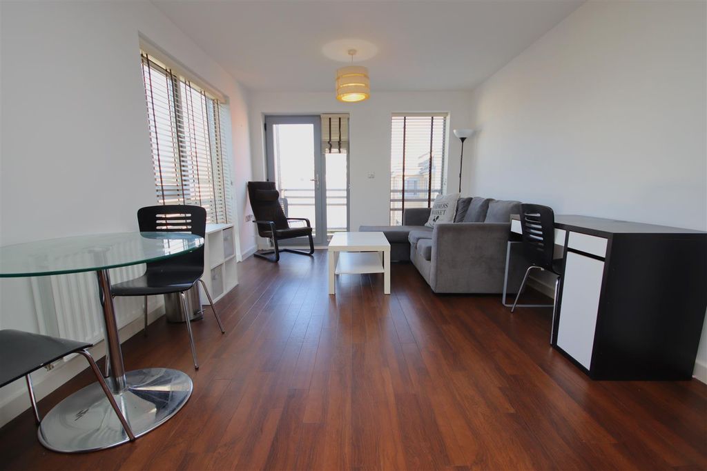 Property photo 3 of 7 Img_0495.Jpg