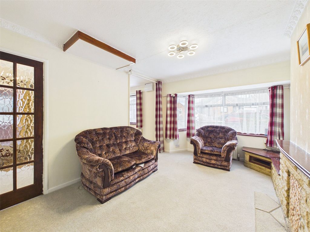 Property photo 2 of 15 Picture No. 36