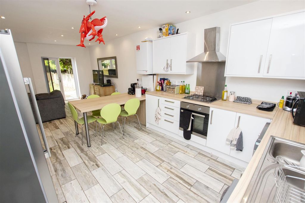 Property photo 2 of 10 Open Plan Kitchen/ L