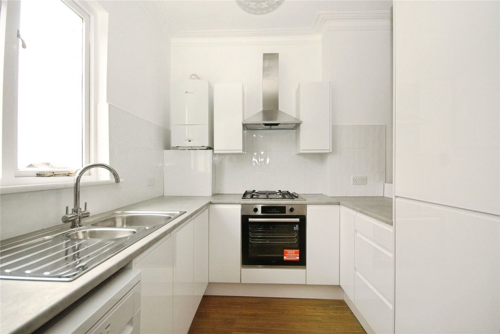 Property photo 2 of 14 Kitchen