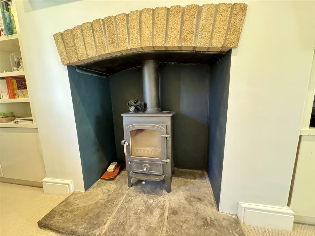 Property photo 3 of 20 Living Room