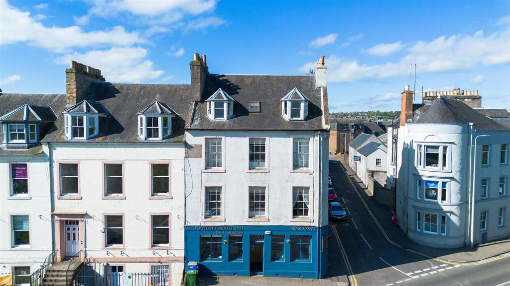Property photo 1 of 18 Blackfriars.Jpg