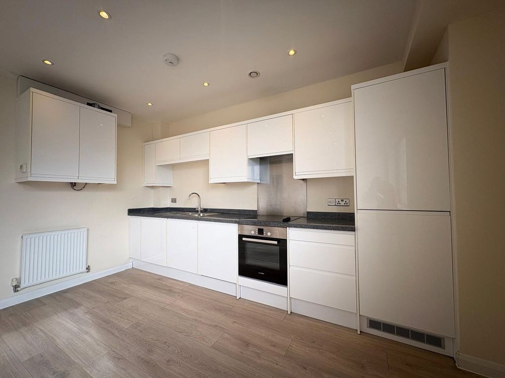 Property photo 3 of 10 Picture No. 06