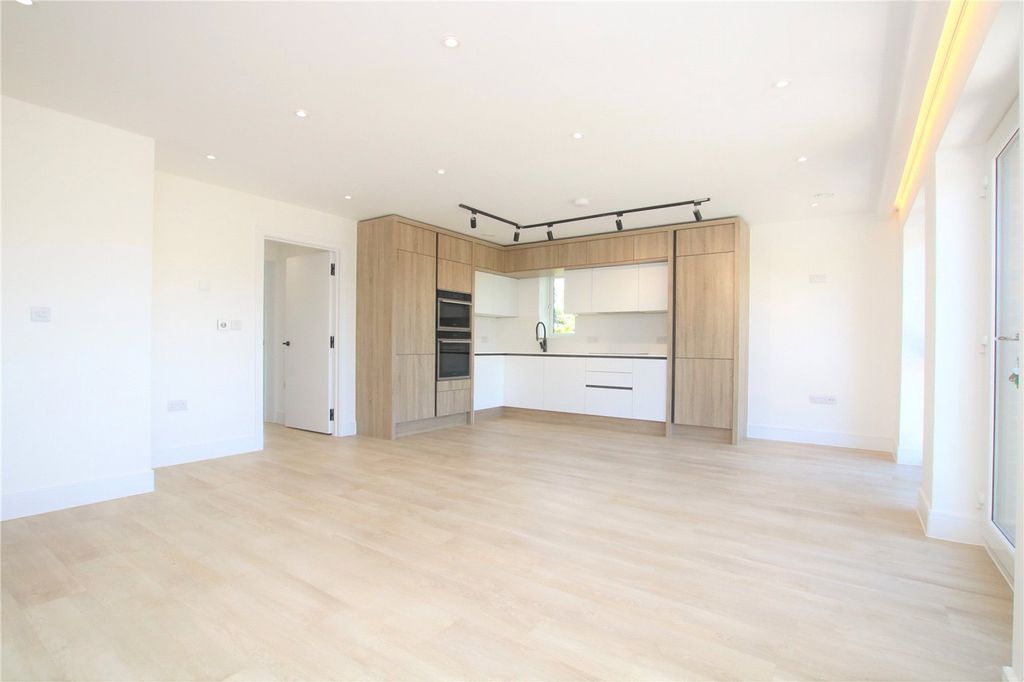 Property photo 3 of 9 Picture No. 08