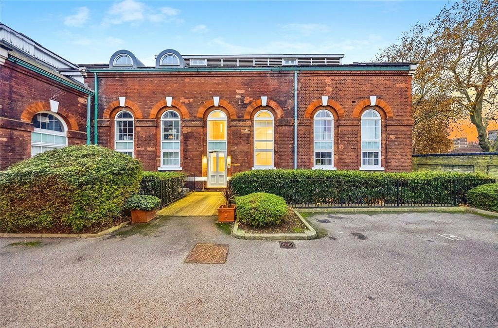 Property photo 1 of 10 Picture No. 02