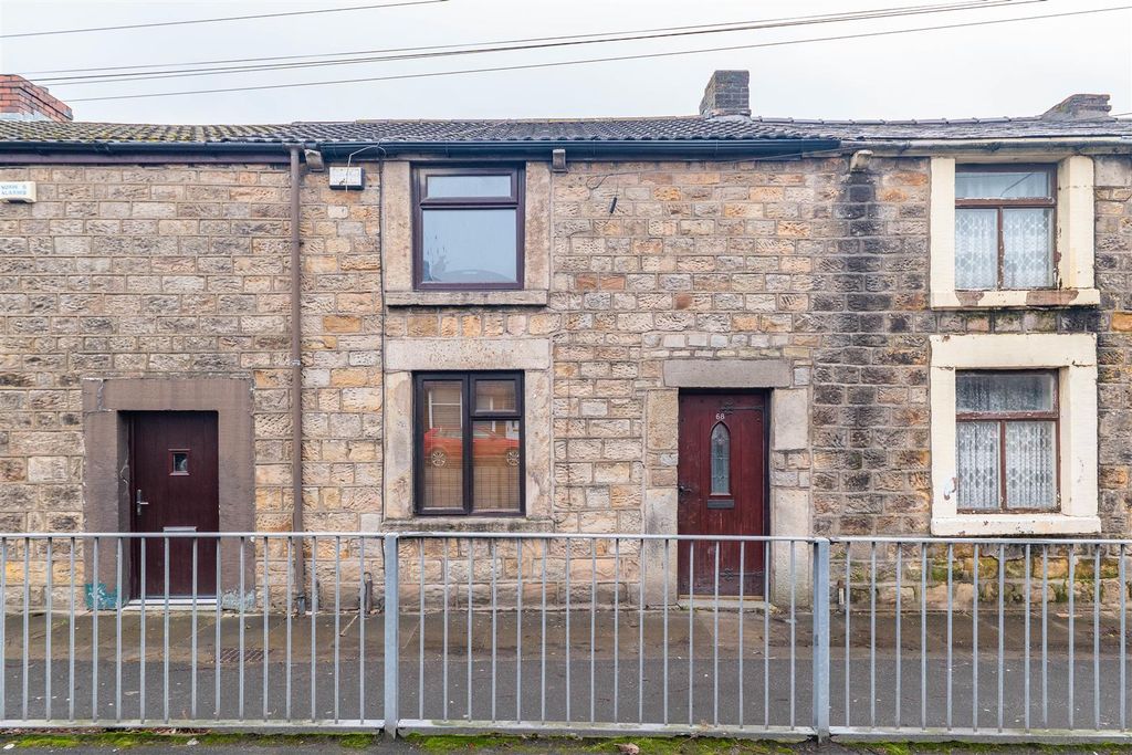 Property photo 1 of 19 Front External