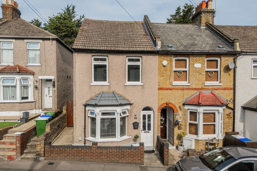 Property photo 1 of 17 5295320