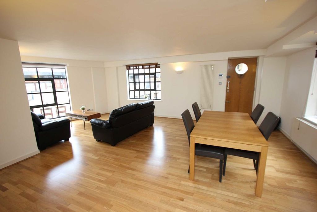 Property photo 3 of 7