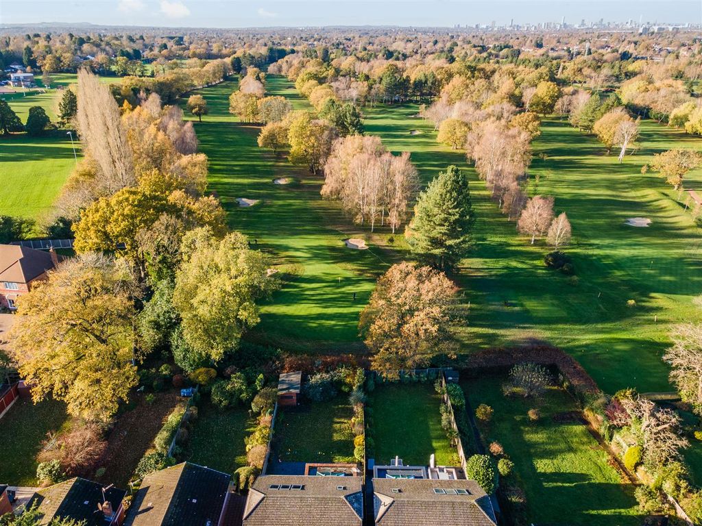 Property photo 2 of 23 209A St. Bernards Road_5.Jpg