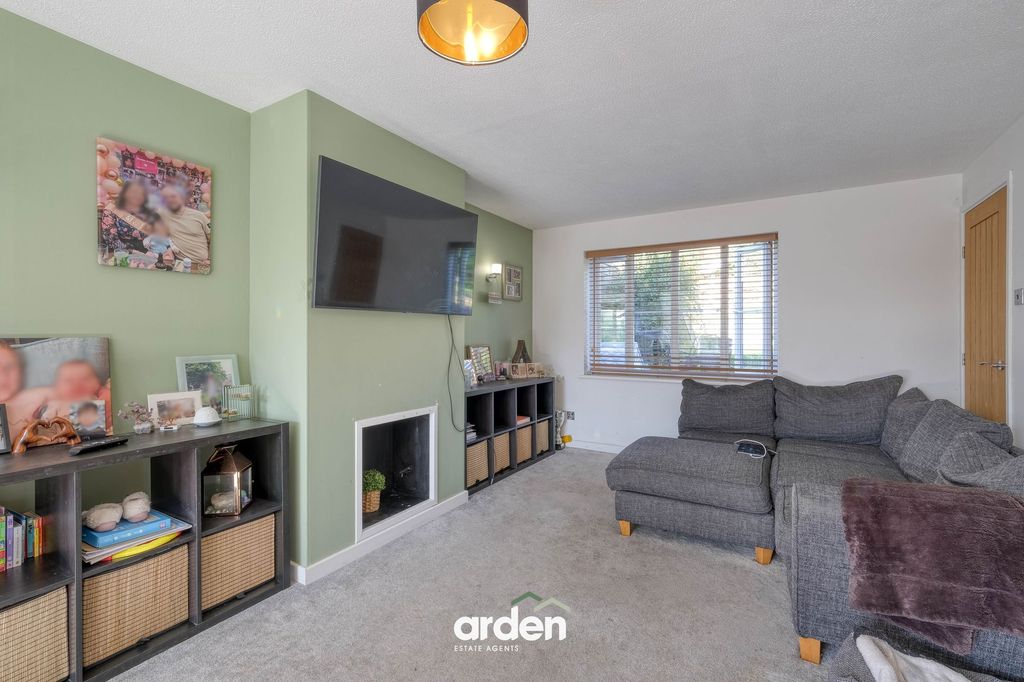 Property photo 2 of 12