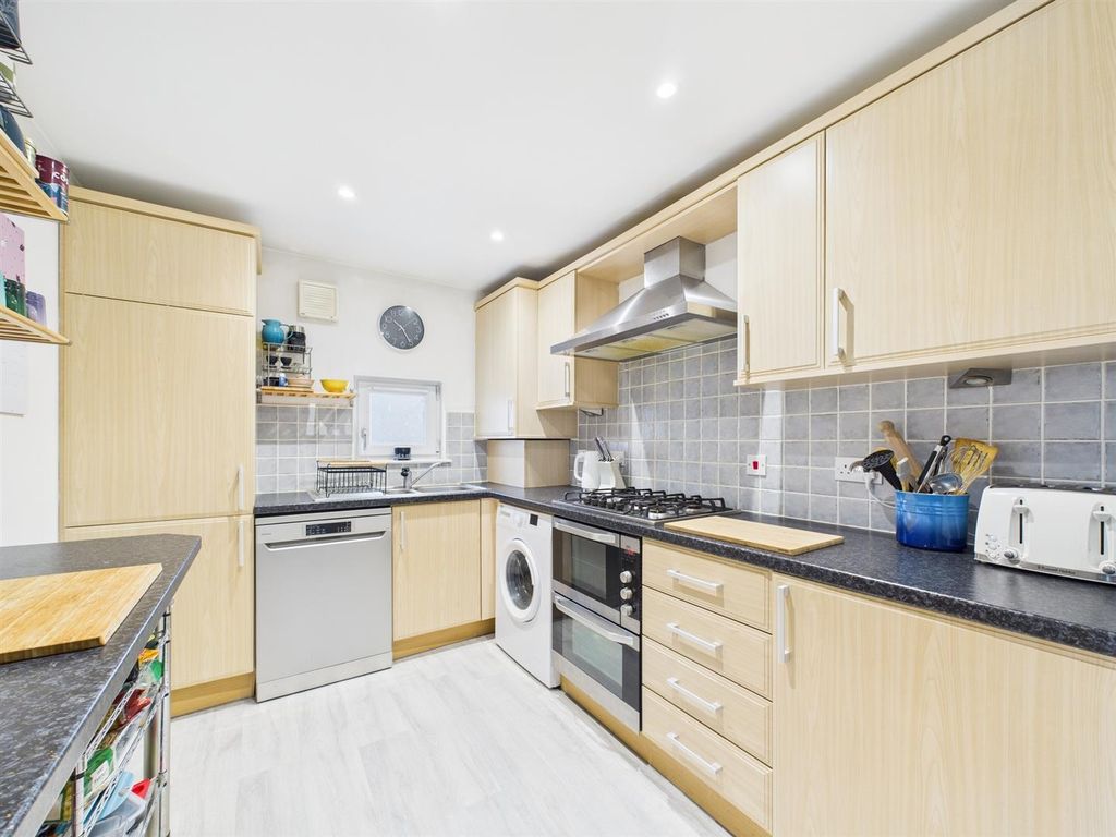 Additional image 5 of 2 bed flat for sale40 Riverside Park, Blairgowrie PH10