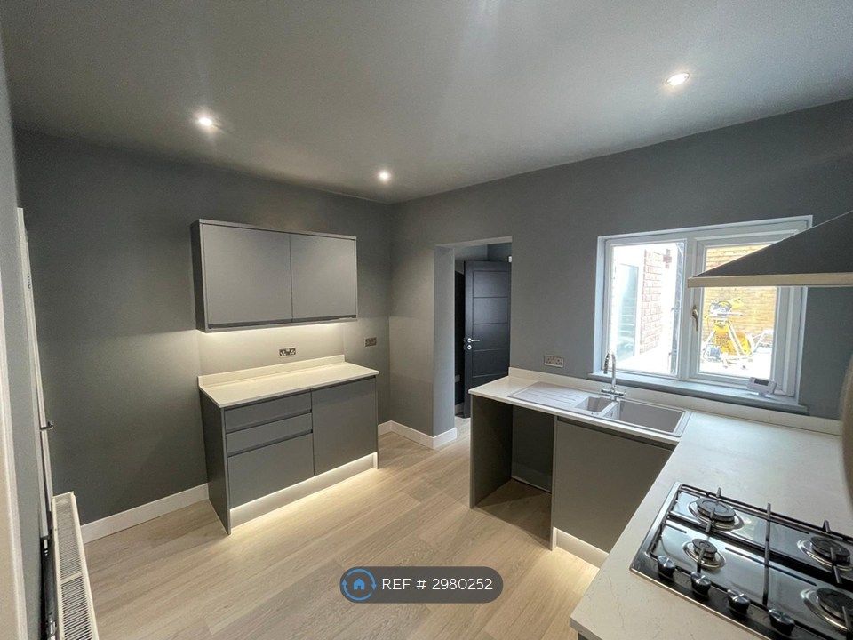 Property photo 1 of 13 Kitchen