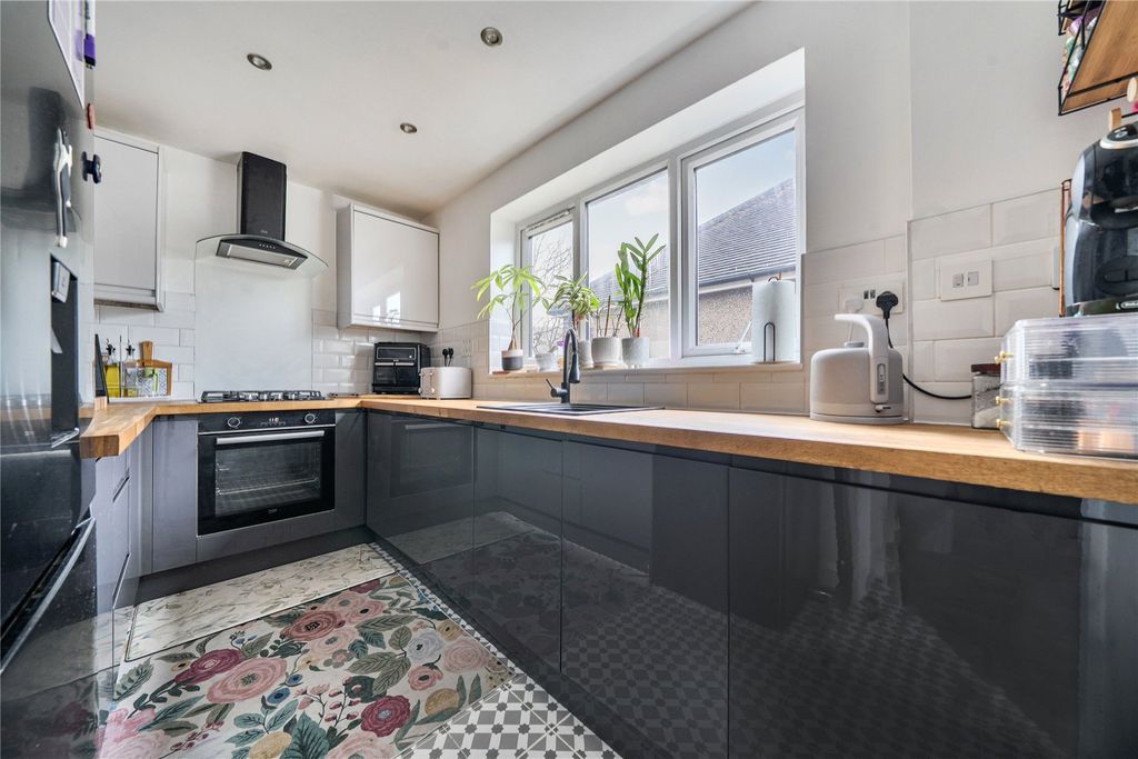 Property photo 3 of 19 Picture No. 08