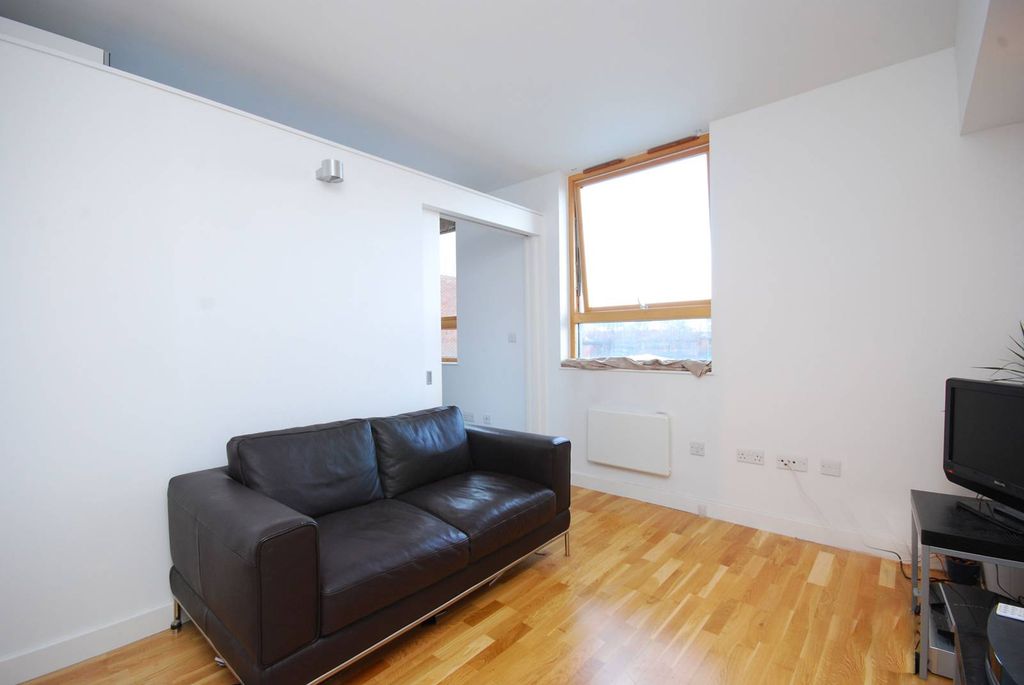 Property photo 1 of 4