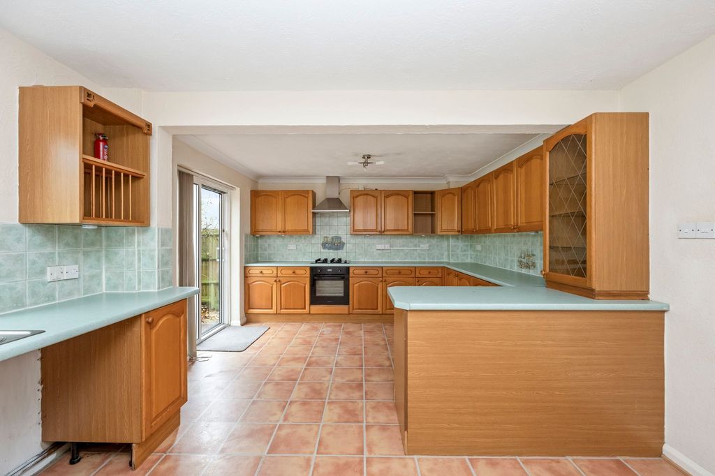 Property photo 3 of 26