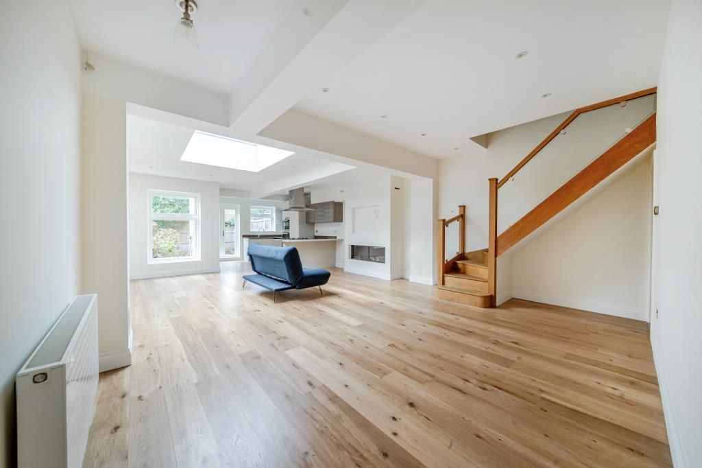 Property photo 1 of 21 Living Room