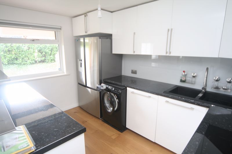 Property photo 2 of 15 Photo 13